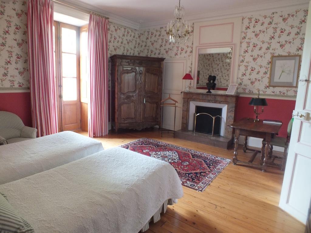 Chateau De Naze Vivy-Saumur Kamer foto